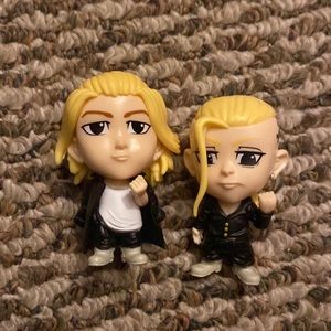 Tokyo revengers mikey and draken figure